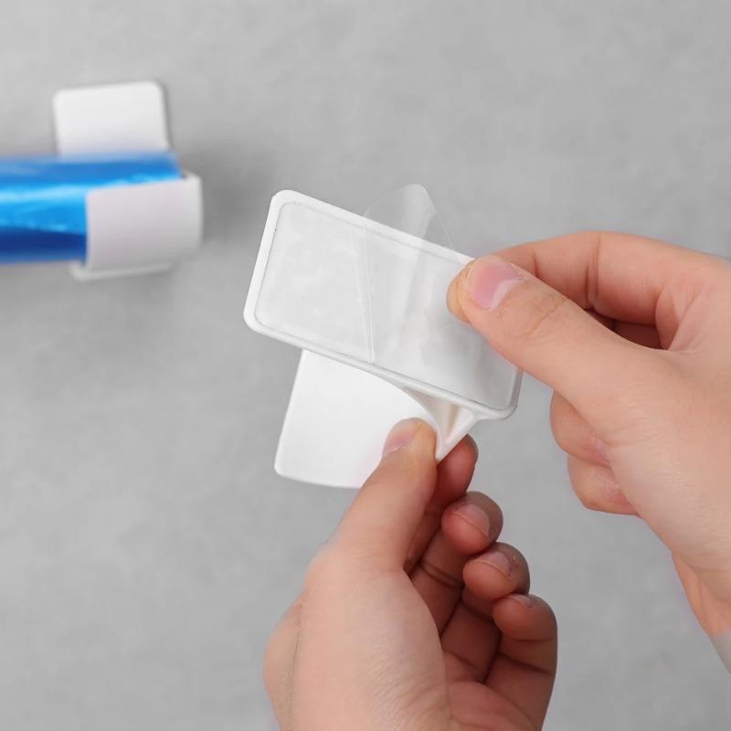 Self-Adhesive Trash Bags Holder Wall Mounted Storage Racks Container Kitchen Garbage Bags Organizer Rack Dispenser Shelf