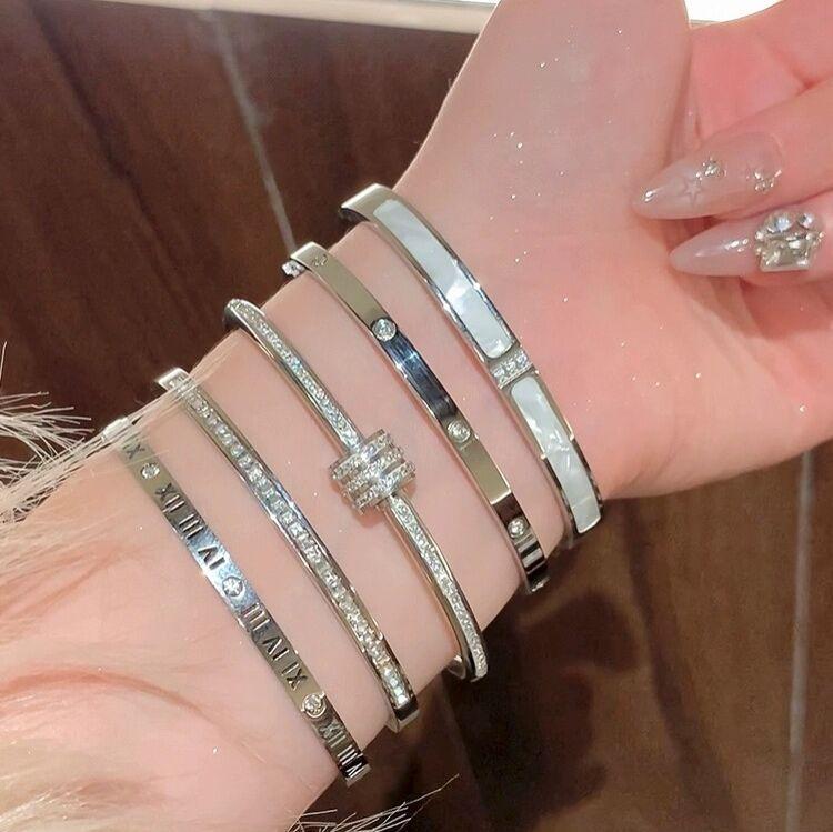 Light Luxury High-End Full Diamond Bracelet Women'S Silver Titanium Steel Bracelet Bracelet Couple Hand Jewelry