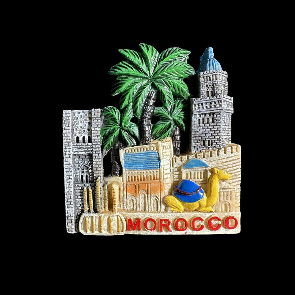 Mezinárodní kolekce pryskyřičných magnetů na lednici: Maďarsko, Dubaj, Thajsko, Polsko, Egypt, Itálie, Austrálie, Německo, Španělsko, Belgie