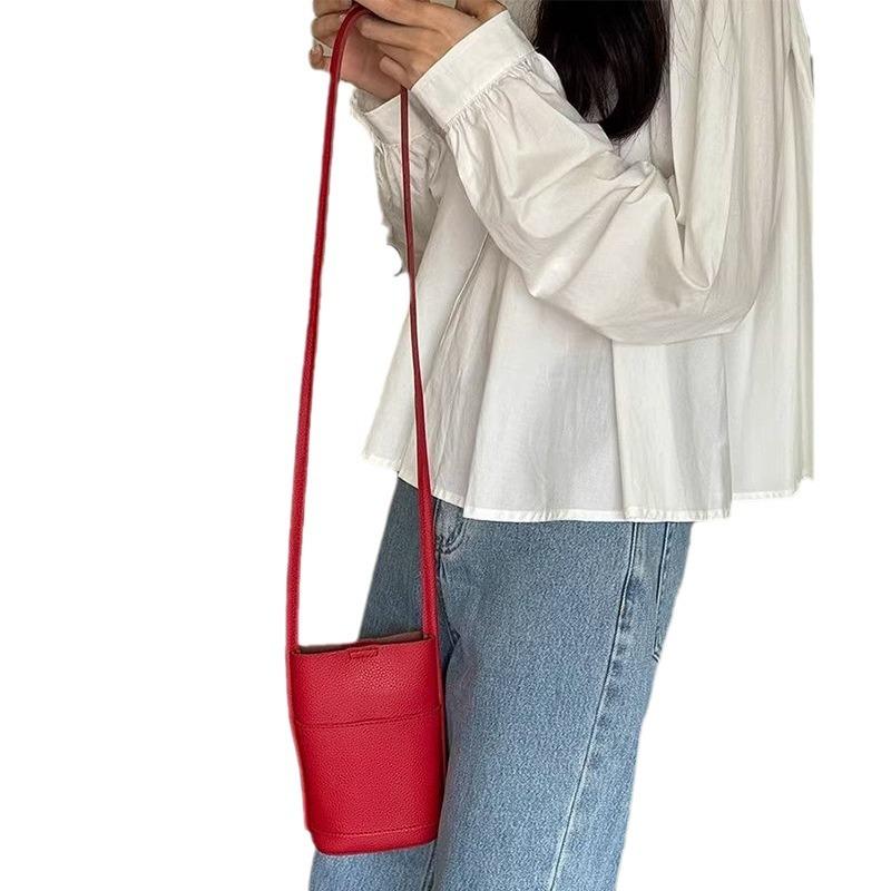 

Корейская новая повседневная сумка через плечо для мобильного телефона Ins Simple Red Cute Mini Vertical Bag Coin Wallet Women