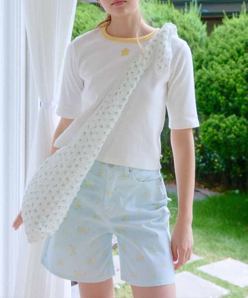 Okuka Rose Flower Pattern Shorts