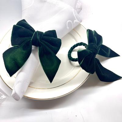 6pcs Red&Green Bow Christmas Napkin Rings Chic Velvet Bowknot for Xmas Dinner Parties Holiday Wedding Home Napkin Holders