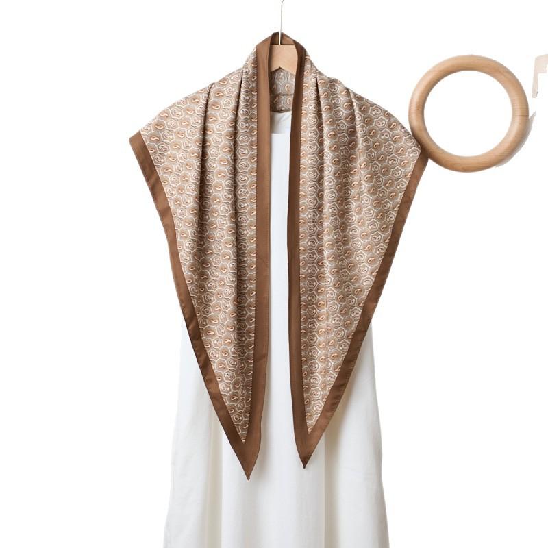 New Fashionable Versatile Imitation Silk Triangle Scarf Old Money Style Triangle Shawl Women Wear Decorative Triangle Silk Scarf
