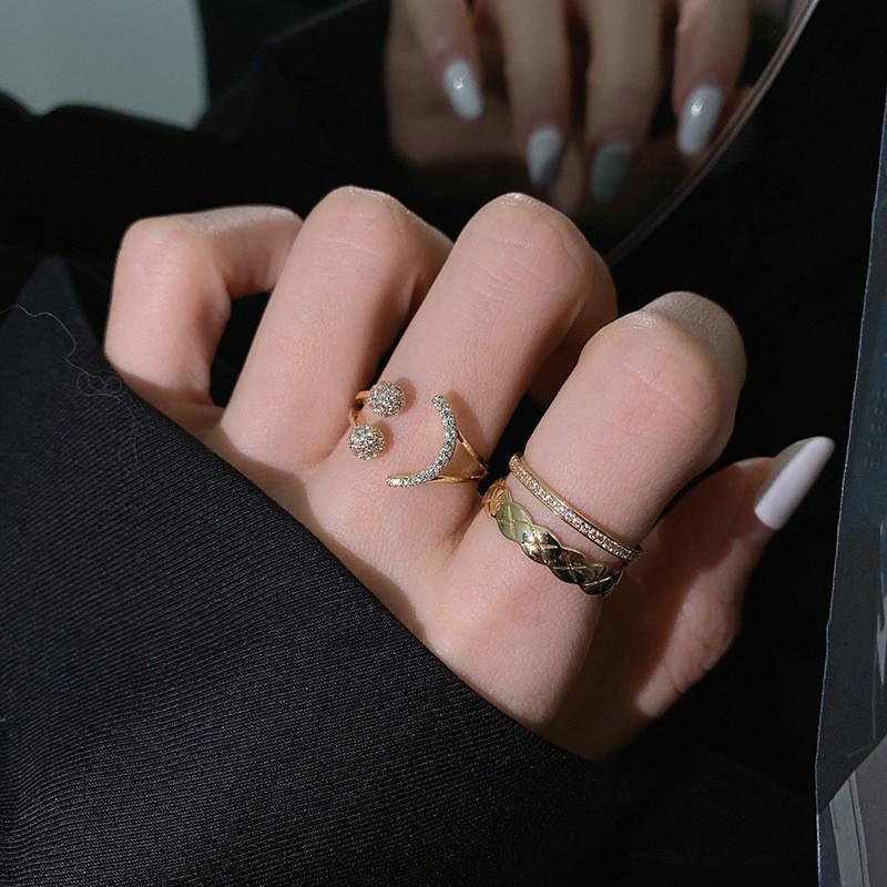 Charming Smiley Korean Face Ring With Rhinestone Detailing For Women Stylish