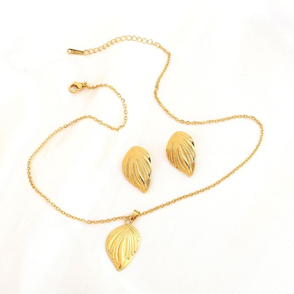 Luxury Geometric Leaf & Flower Earrings Necklace Set