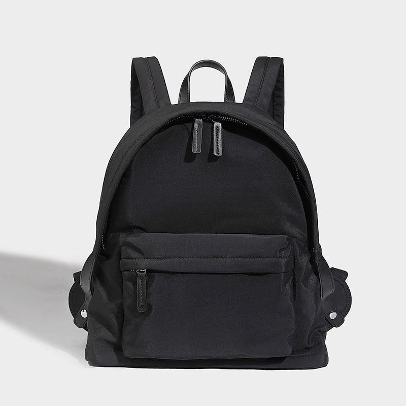 

Вместительный легкий нейлоновый рюкзак женский 2025 новый дизайн однотонный для отдыха и путешествий рюкзак школьный