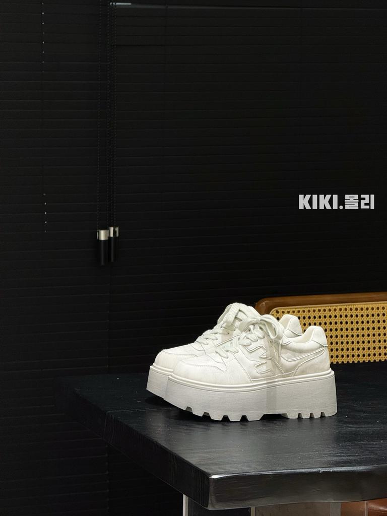 European Station leather platform white shoes women's 2025 autumn new muffin sole heightening lace-up casual versatile board shoes