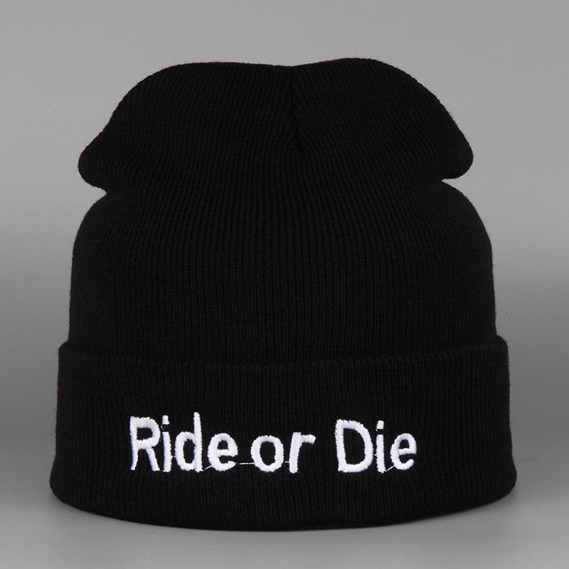 Unisex Beanie Knit Ski Cap Women Hip-Hop Winter Warm Wool Emoji Applique Men Hat