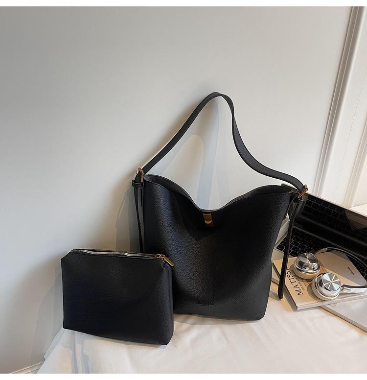 Large-capacity fashionable and versatile tote bag women's 2025 winter new large-capacity casual commuter shoulder crossbody bag