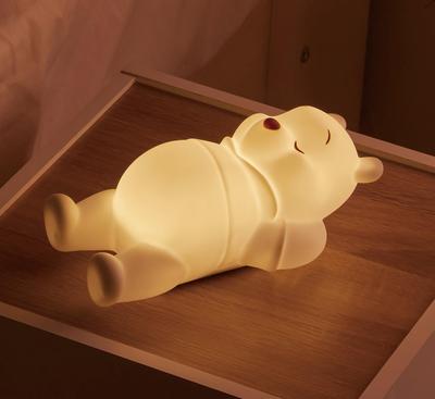 Disney Suyapunyu Light Medvídek Pú