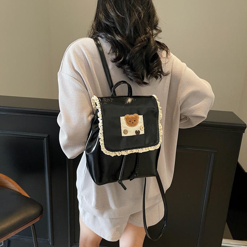 Cute Girls Backpack Women's 2025 Summer New Fashion Commuter Class Schoolbag Large Capacity Bear Backpack