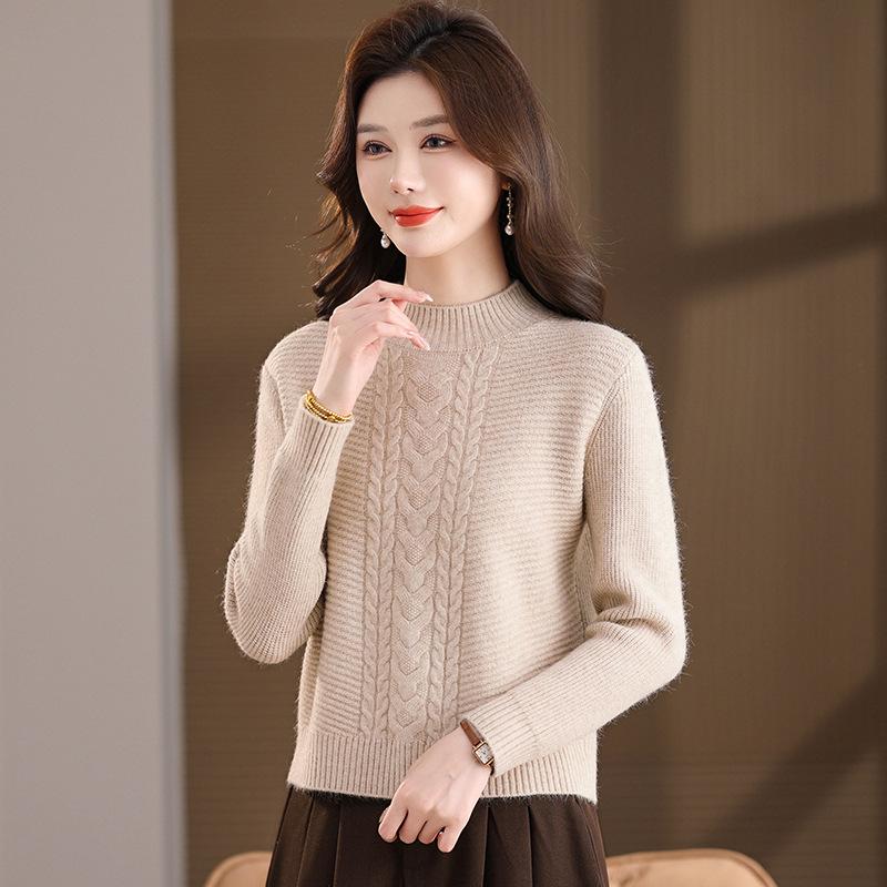 

Mom s Chunky Knit Sweater: Warm, Stylish Top for Middle-Aged & Elderly Women - Perfect Autumn/Winter Layer. 110-125 lbs грязно-белый