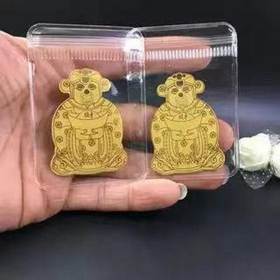 Gold Lucky Cat Phone Sticker for Good Luck