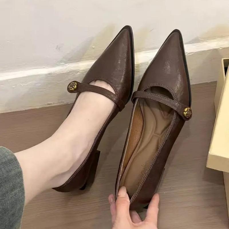Fashion 2025 New Camellia French Vintage Pointy Toe Shallow Mouth Single Shoes Women Small Leather Shoes