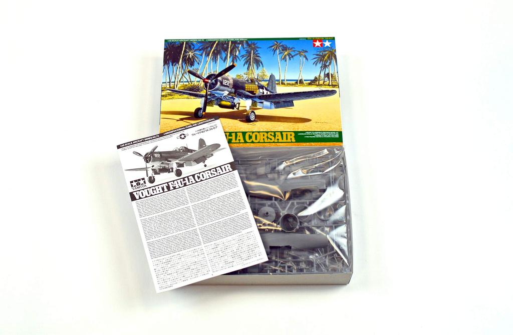Tamiya 1/48 Masterpiece Aircraft Series No. 70 U.S. Navy Vought F4U-1A Corsair Plastic Model Kit 61070