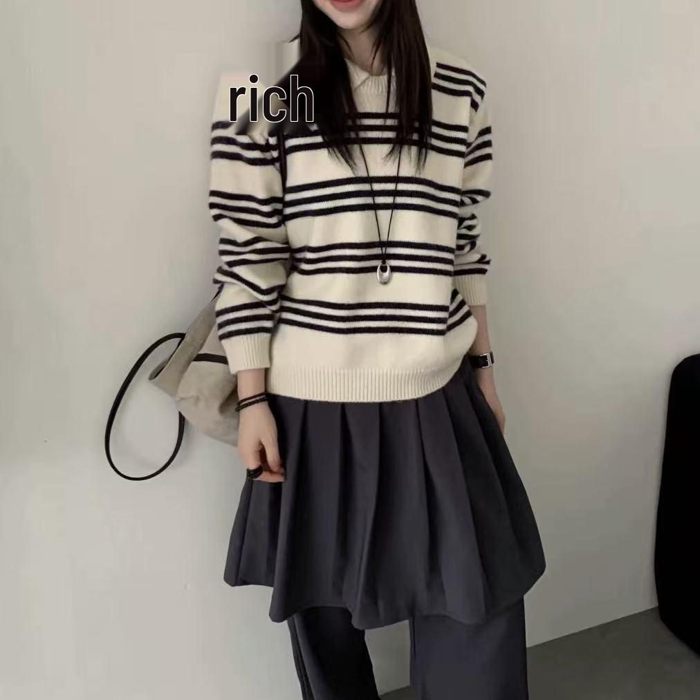 Women's Korean-Style Long-Sleeve Knit Sweater with Contrasting Stripes and Small Lapel - Versatile and Casual Pullover