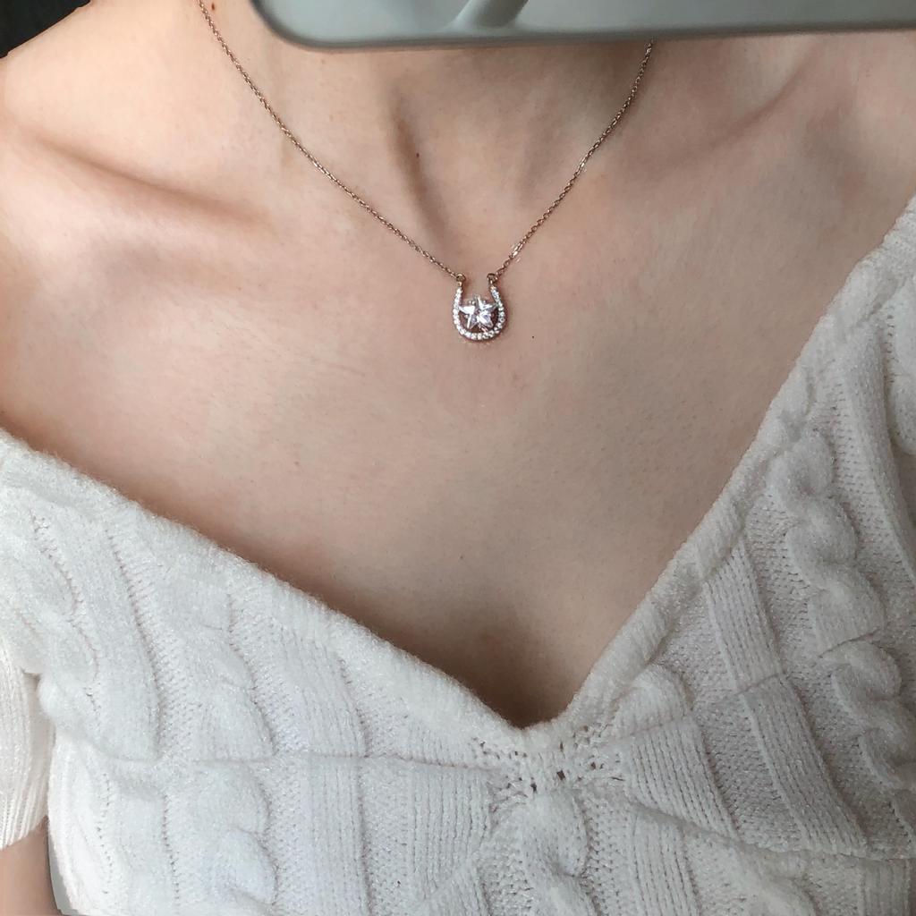 Îmbrățișând Farmecul Stelelor, Acest Colier Exquisit și la Modă cu Zirconiu