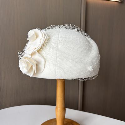European And American Xiaoxiangfeng Mesh Flower Beret Autumn And Winter Korean Version Fashion Wedding Dress Headgear Top Hat Women'S Flight Attendant