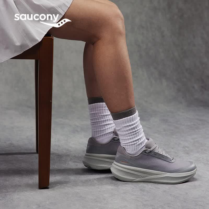 SAUCONY Triumph LFS Woolly Unisex Running Shoes