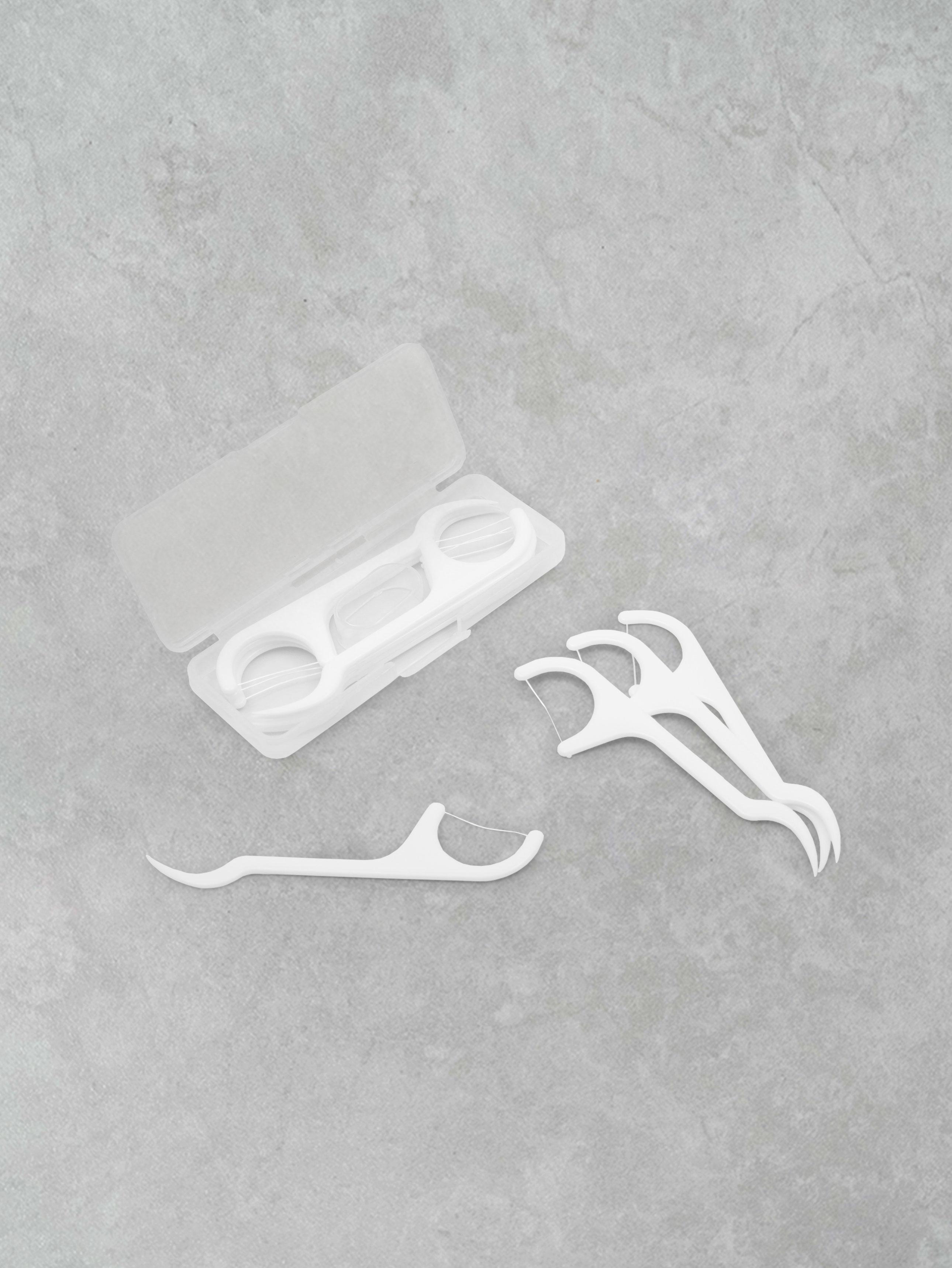 

Portable Dental Floss Picks with Zipper Bag Case, 150 Count 1ea