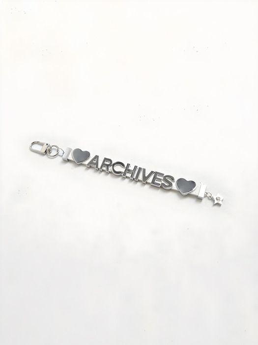 

2000 Archives 2000 ARCHIVES ID KEYRING 01 (SILVER) OS