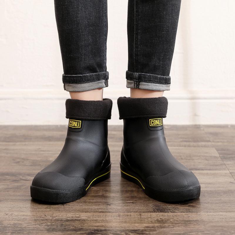 Short tube men's rain shoes non-slip waterproof fashion rain boots fleece warm rubber shoes kitchen work medium tube water shoe cover shoes