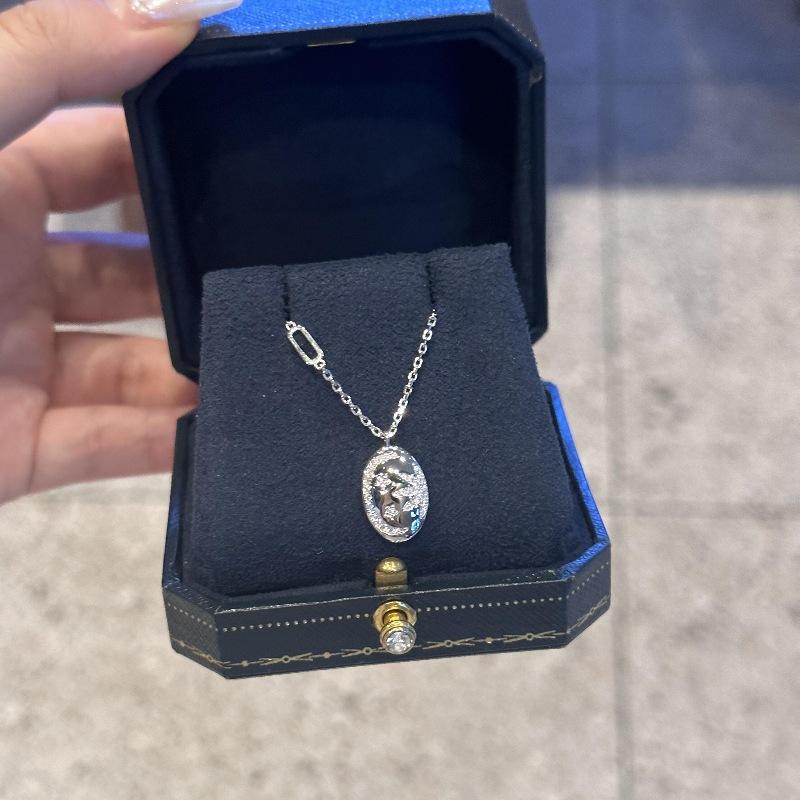 Leichter Luxus High-End-Sinn Einfache Nische Sonne und Mond Muschel Fotorahmen Halskette mit Diamanten Vielseitiges Retro-Design Exquisite Schlüsselbeinkette