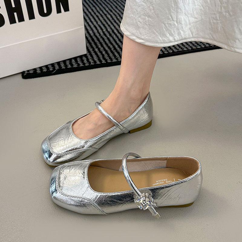 French Shallow Mouth Single Shoes Women's 2025 Summer New Versatile Soft Sole Beanie Golden Ballet Mary Jane Small Leather Shoes