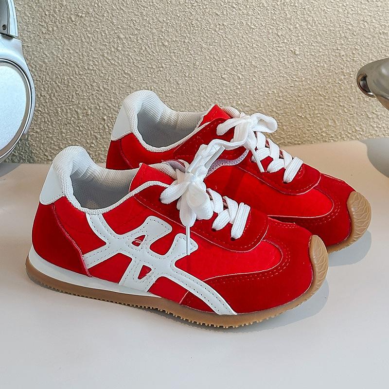 2025 Autumn New Children's Sports Shoes Trendy Shoes Medium and Old Children's Retro Running Shoes Boys and Girls Students Casual Shoes