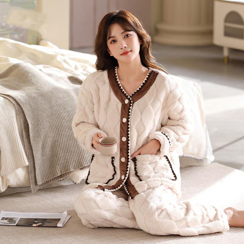Pajama Women's Autumn/Winter Coral Velvet Set New Women's Flannel and Fleece Thickened Warm Home Wear