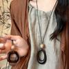 High-End Women's Retro Oval Geometric Resin Necklace