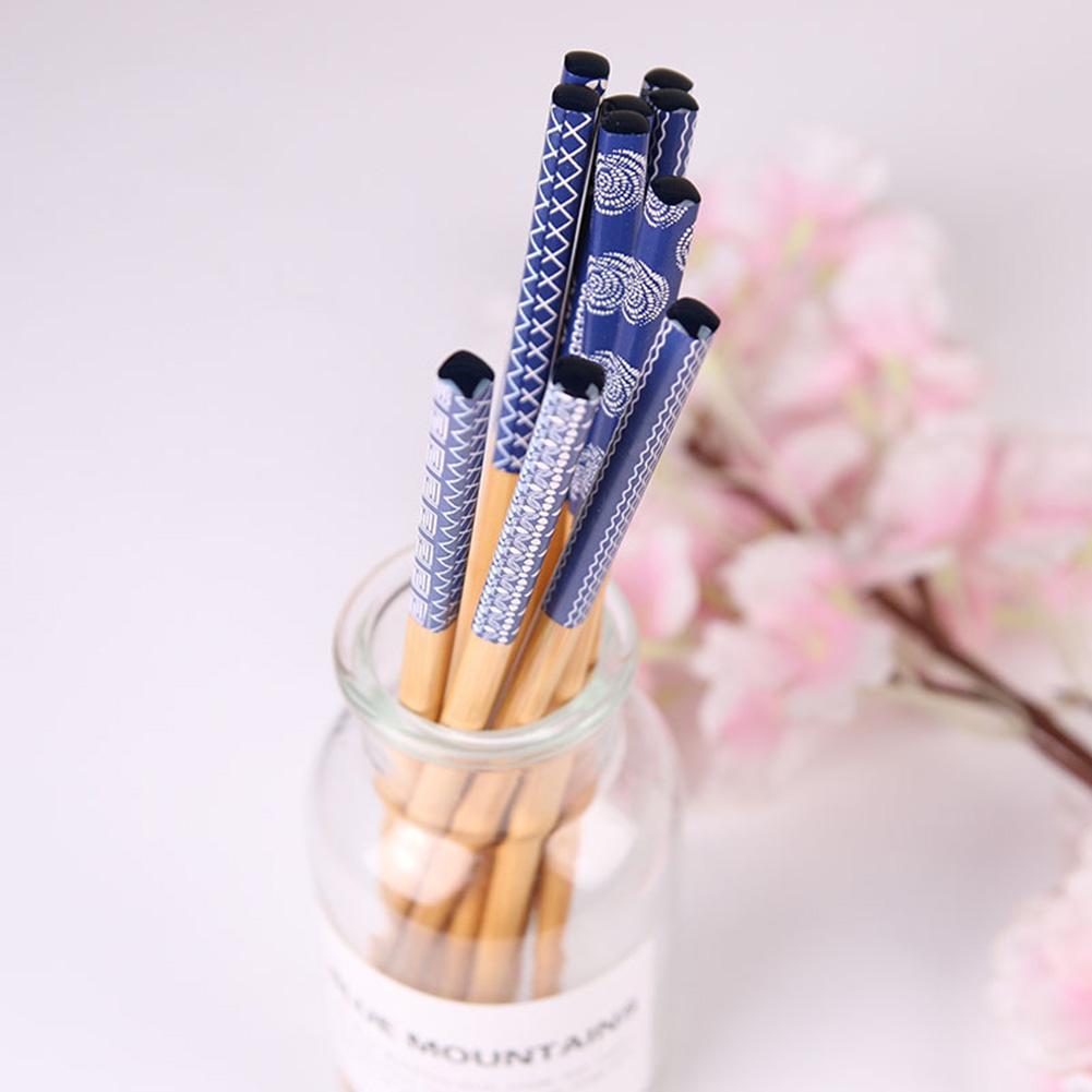 Natural Solid-Wood Dinner Chopsticks Health Lacquer-Free Chopsticks Household Set Kitchenware Non-Slip Design Mold-Resistant