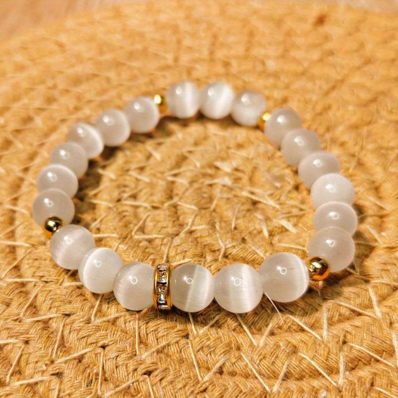 Handmade Natural White Cat's Eye Stone Bracelet, Elegant and Pure White Ideal Gift for Family Loved Ones Suitable for Daily Travel Wedding Wear