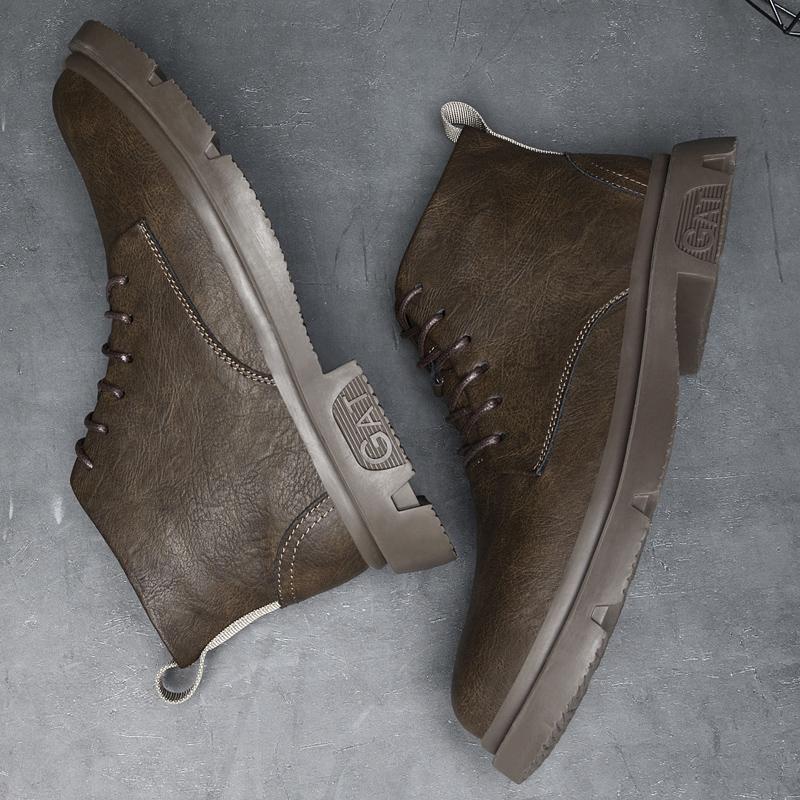 FashionAutumn Winter Real Leather Boots Men High-top Comfy Ankle Boots Casual All-match Shoes for Men New Fashion Male Motocross Shoes