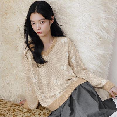 LEDING Women's Butterfly Flower V-Neck Knit Sweater