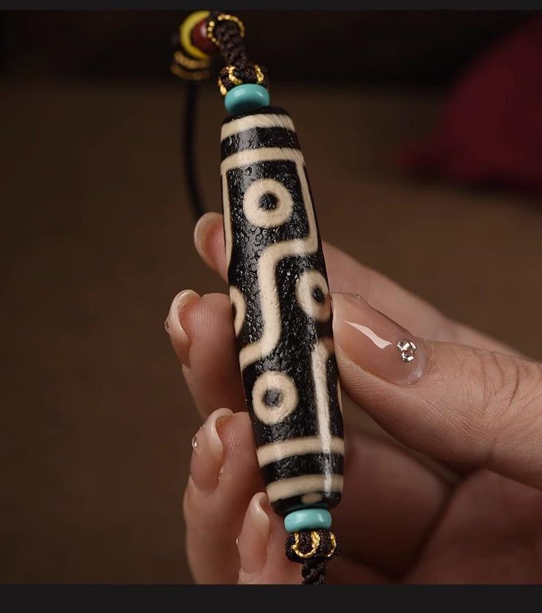 Tibetan Nine-Eyed Dzi Bead Retro Ethnic Necklace