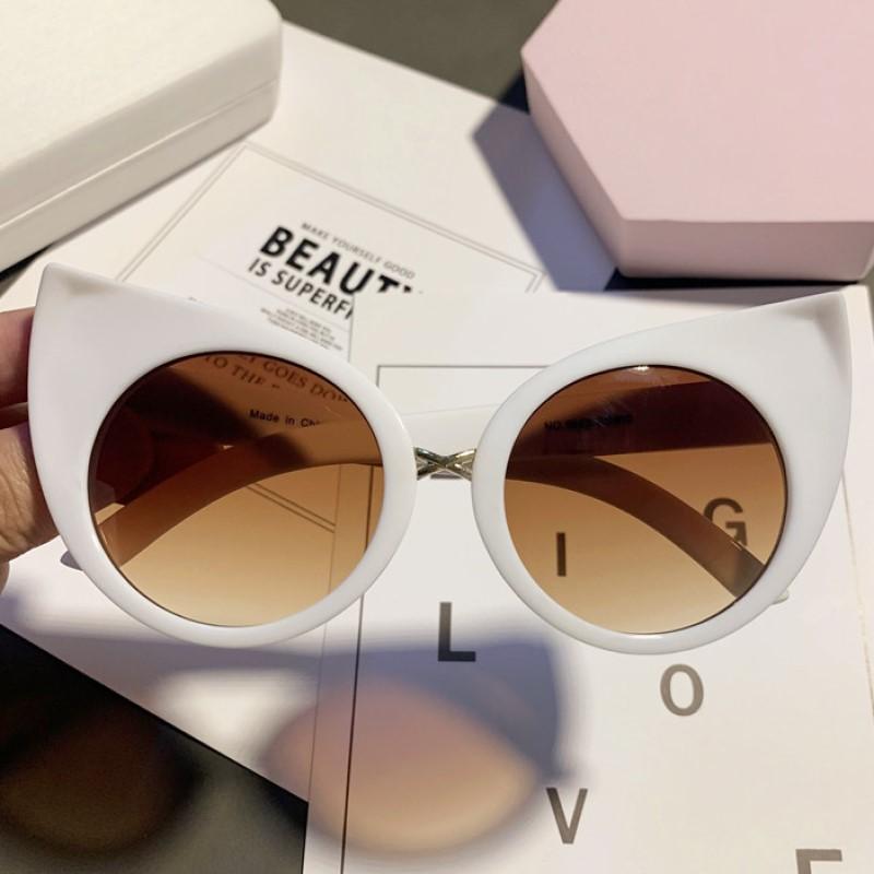 

Vintage White Cat Eye Sun Glasses Woman Shades Butterfly Sun Glasses For Female Stylish Black Oversized Cateye Sun Glasses with pouch and cloth