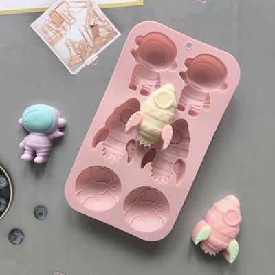 Stampo in Silicone a 6 Fori a Forma di Razzo Astronauta Cartone Animato Strumento per la Realizzazione di Cioccolato Dessert Sapone Candela Fai-da-Te