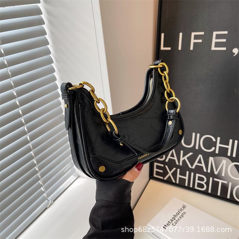 Medieval bag retro 2025 winter shoulder messenger bag Internet celebrity bag manufacturer temperament versatile shoulder bag