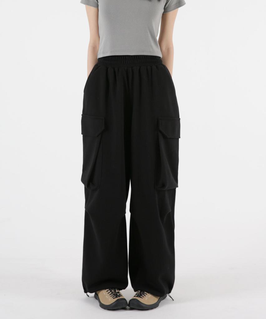 UMM Big Pocket Cargo Wide Drawstring Jogger Training Pants 2 Colors