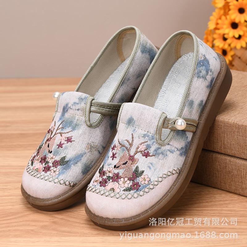 

Старые пекинские тканевые туфли, туфли для мамы, осенние дышащие нескользящие туфли на мягкой подошве, обувь для пожилых мужчин, женские туфли, старая вышивка, вышивка 41 зелёный