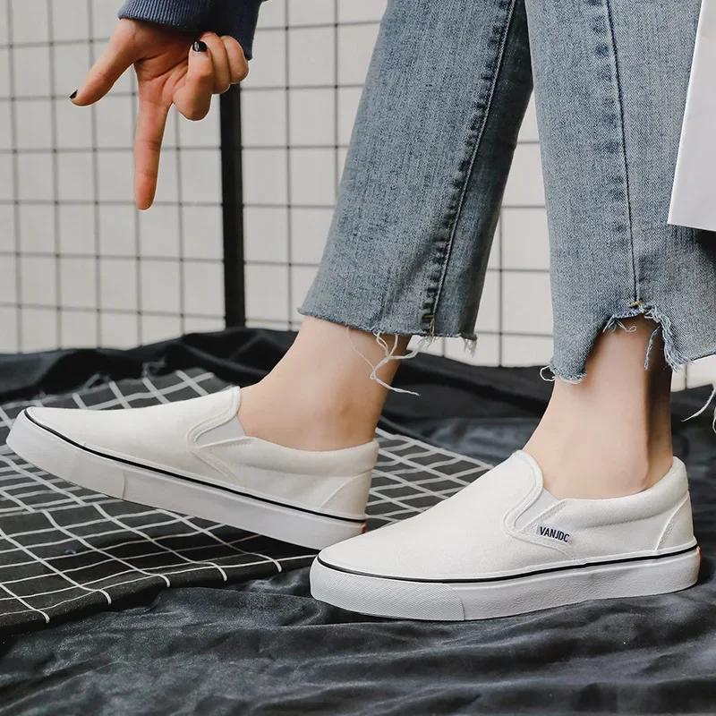 Canvas Shoes Women Couple Slip On Flat Comfortable Casual Shoes Fashion Platform Ladies Vulcanized Shoes Zapatillas Mujer 2025