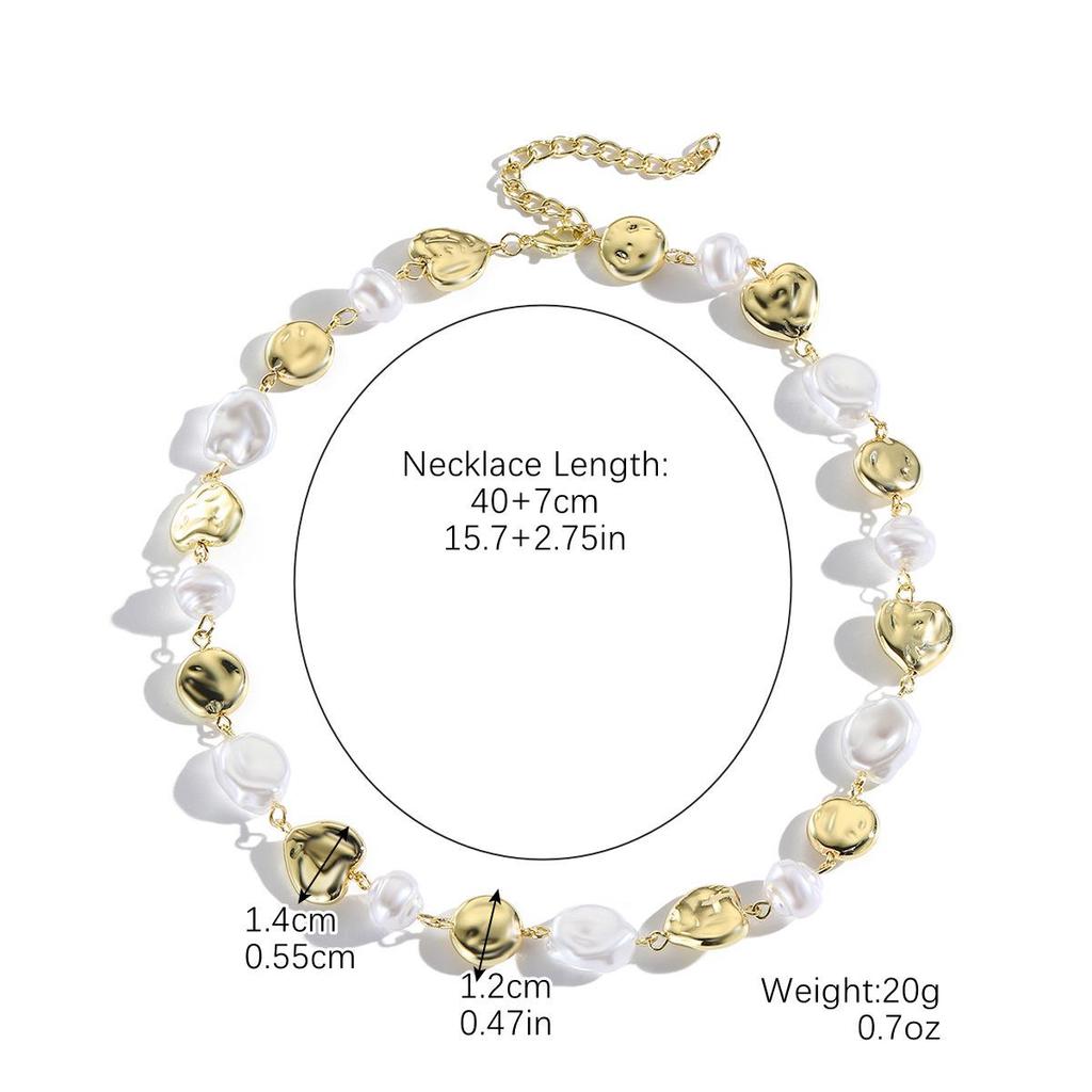 Κολιέ με Μπαρόκ Μαργαριτάρια με Vintage Έμπνευση: Ελαφριά Πολυτέλεια και Ακανόνιστος Σχεδιασμός