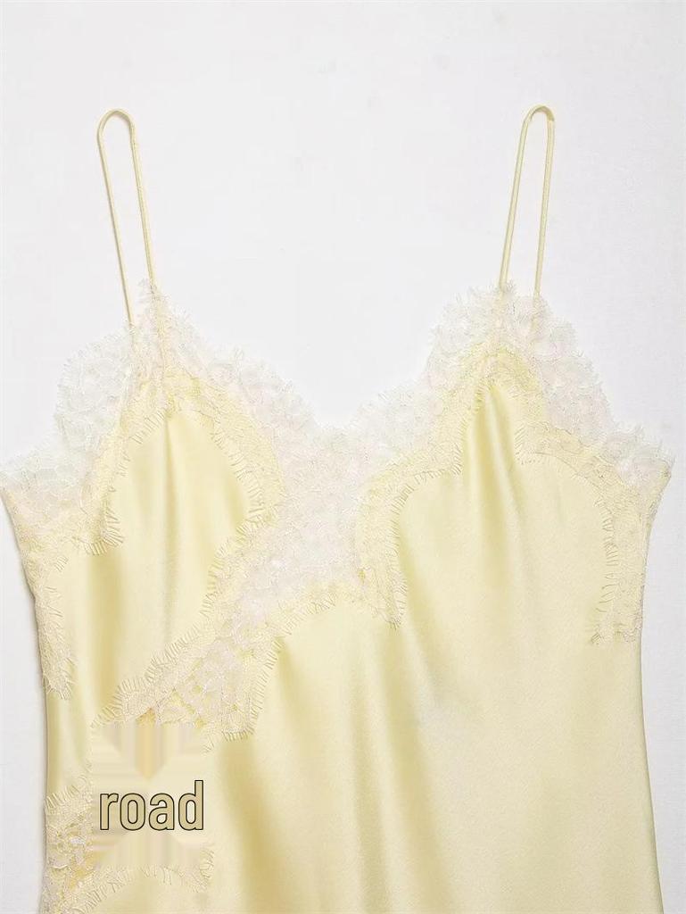 European and American Women's Lace Trimmed Lingerie-Style Top - Trendy Fashion Style.