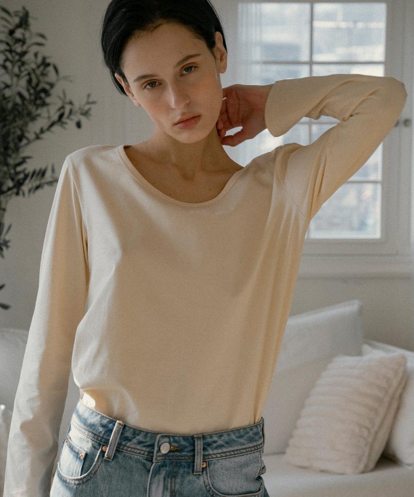 Siyajyu Sitp5189 Essential U-Neck Long Sleeve T-Shirt_Light Beige