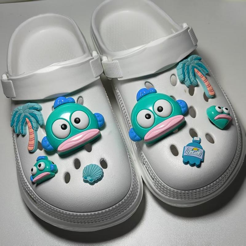 8Pcs/Set Fun Cartoon Monster Fish Hole Shoe Charms Decor Cute Beach Shoes Buckle Diy 3D Hole Shoe Accessories