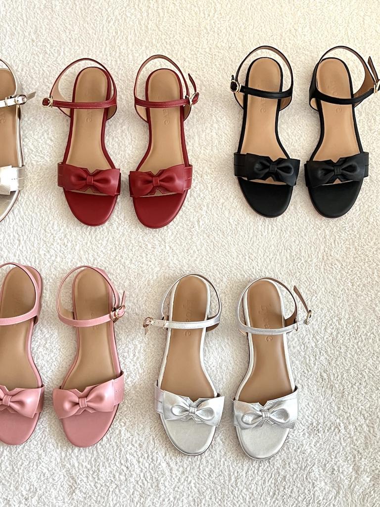 Hyoave Blair Ribbon Sandals - Loose