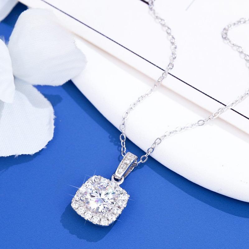 S925 Sterling Silver Moissanite Necklace Pendant Girls Fashion Versatile Round Bag Clavicle Chain