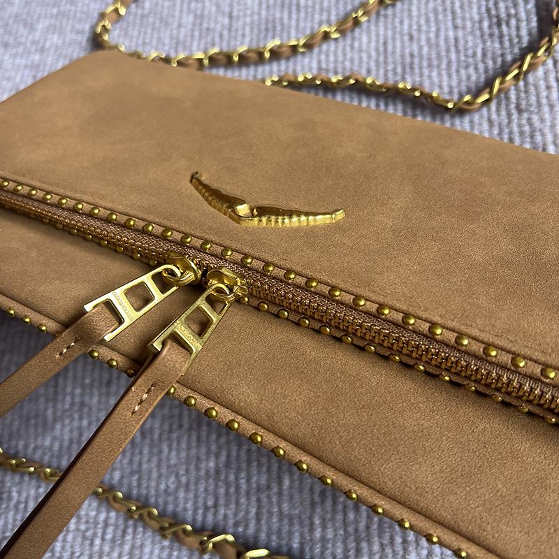 ZV Women's Classic Wing Rivet Shoulder Bag - Trendy, Versatile Small Square Chain Bag