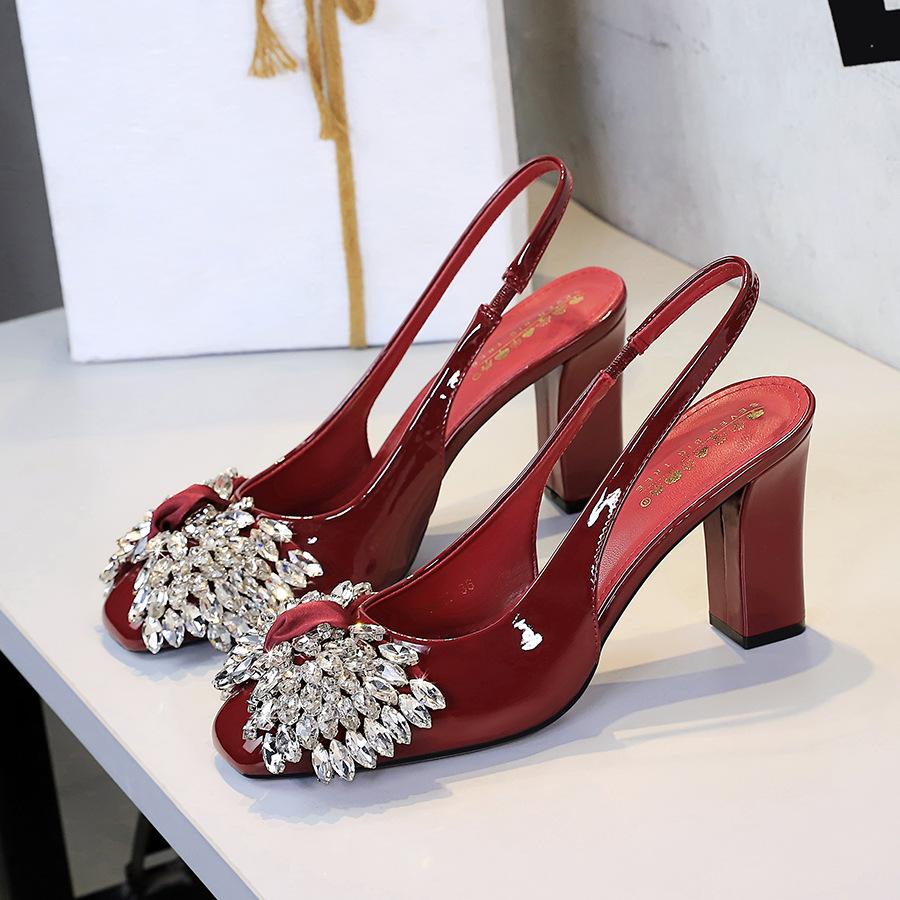 

8.5см Банкетные Туфли с Мелким Вырезом, Квадратным Носком из Патентной Кожи, Женские Туфли, Блестящий Бант со Стразами, Толстый Каблук, Задний Ремешок, Одинарные Туфли 40 бордовый